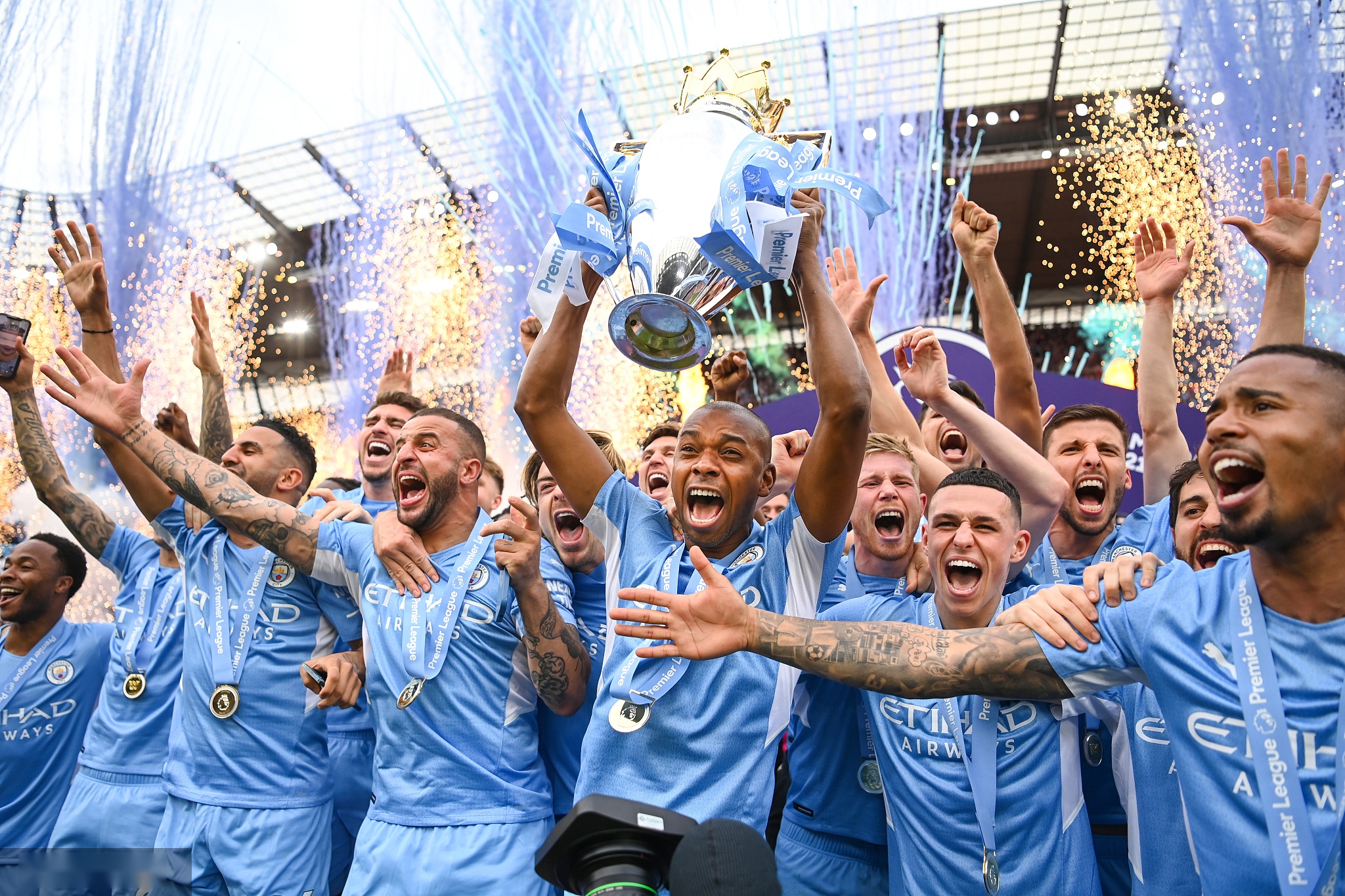 光了一组 光了一组